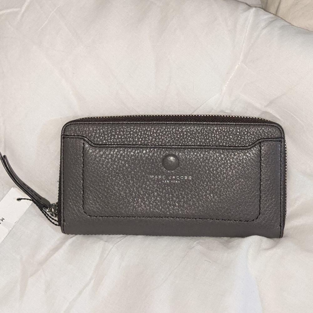 Marc Jacobs wallet